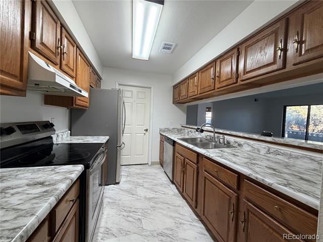 Building Photo - 12043 W Cross Dr Unit 107