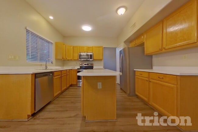 Photo - 11619 W Cyprus Dr