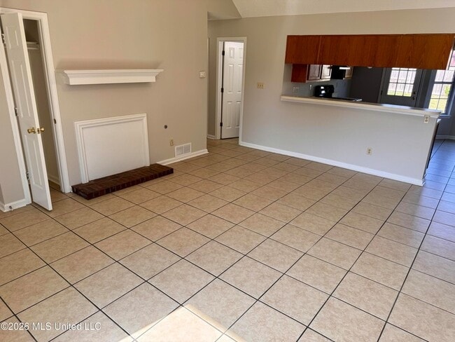 Photo - 7011 Hampton Dr