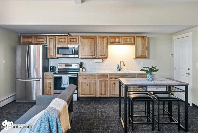 523 E 12th Ave Unit Studio