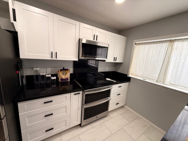 Photo - Don't Miss This! 3/1.5 Quiet & Spacious Upper Makakilo - Makakilo Hale I