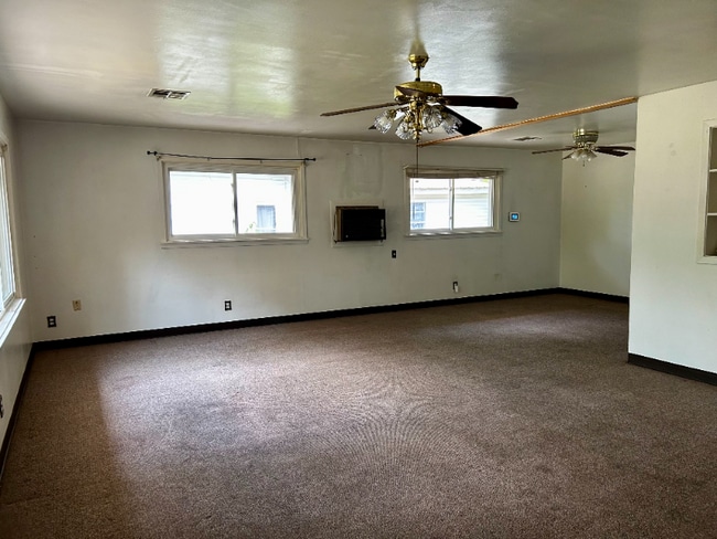 Photo - 308 S Royal St