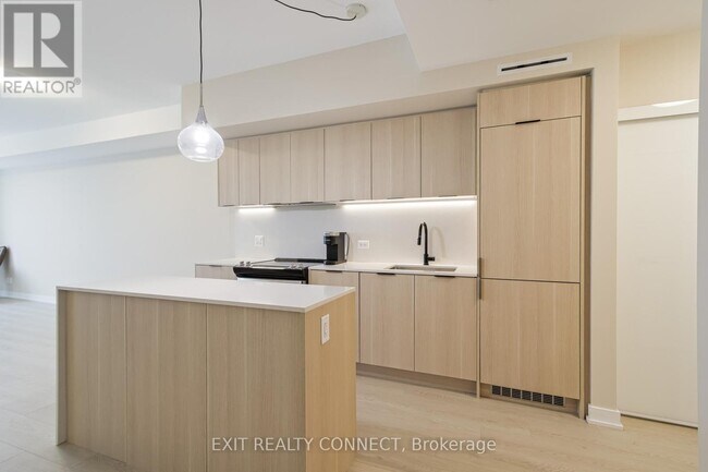 Photo - 31 Huron St Unité 218