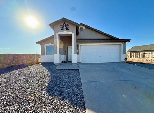 Building Photo - 11860 Ernest Rd