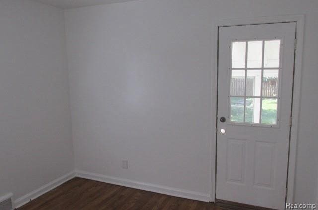 Photo - 613 Riverbank St