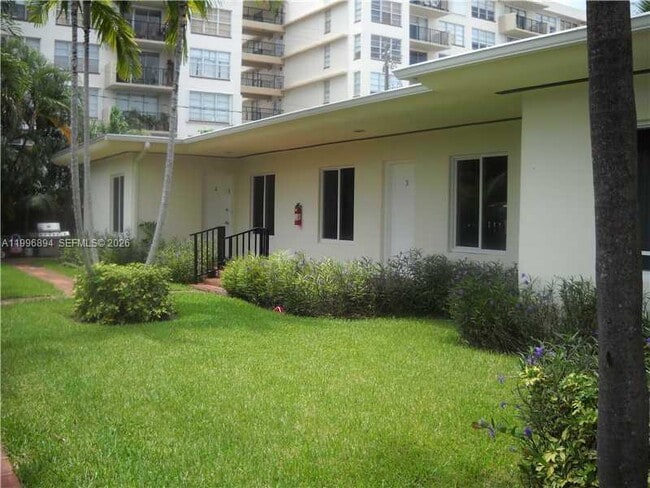 Building Photo - 1040-1092 92nd St Unit 3