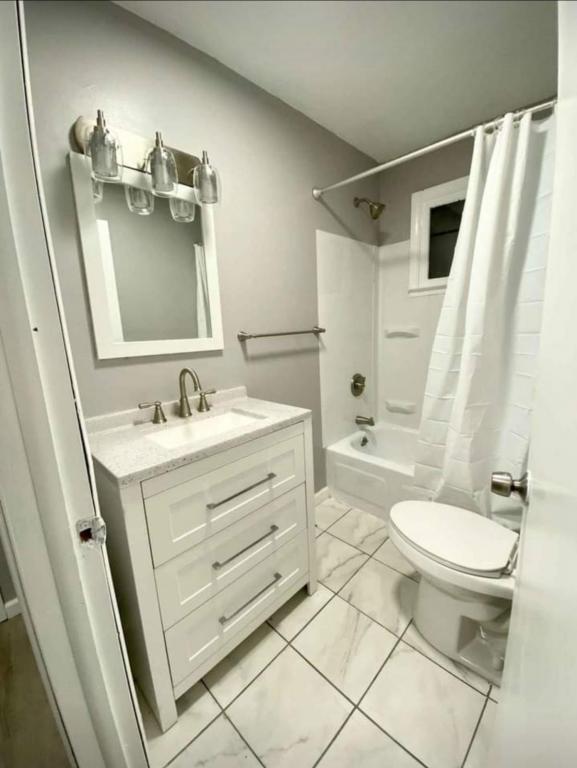 Photo - 120 Daniels Dr