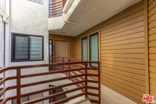 Photo - 400 N Louise St