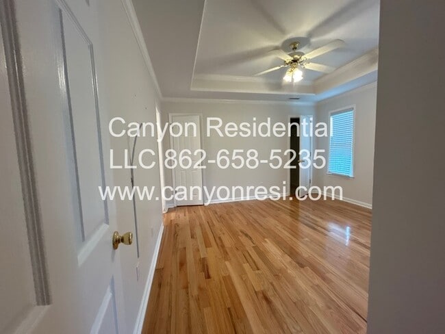 Photo - 211 Brently Woods Dr