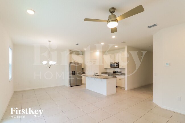 Photo - 121 Windsor Reserve Dr