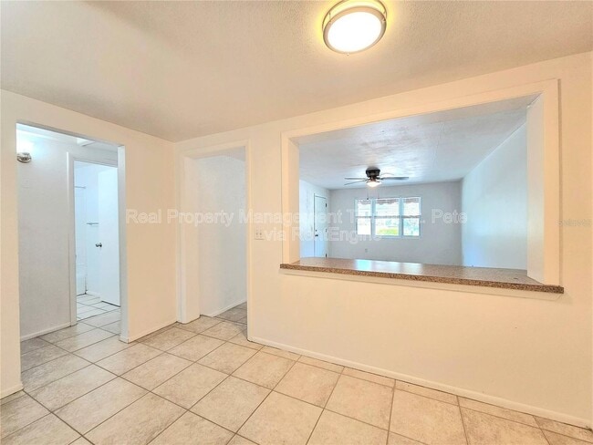 Photo - 611 Lyndhurst St