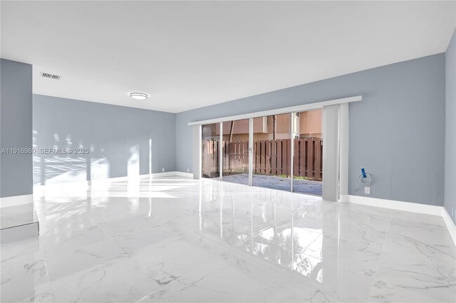 Photo - 8211 NW 8th St