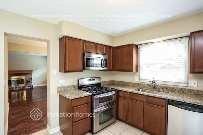 Photo - 677 Shining Water Dr