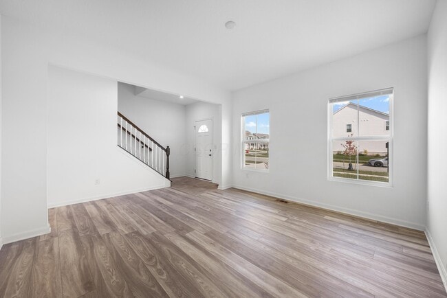 Photo - 6295 Honey Farm Way