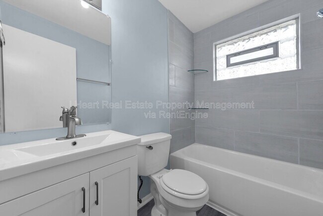 Photo - 880 N Meadows Ct Unit J