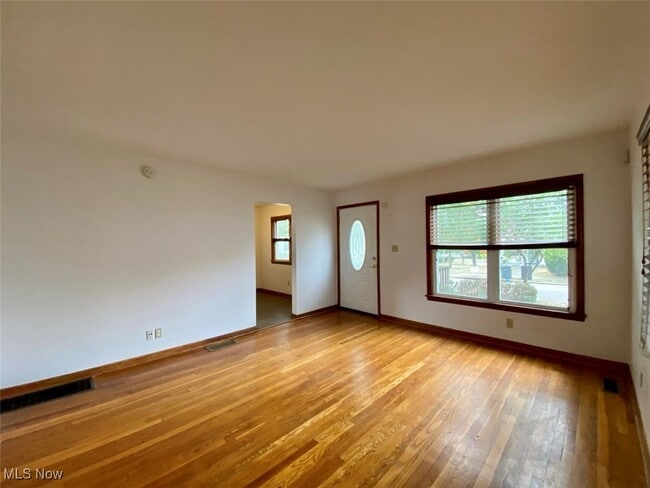 Photo - 1881 17th St SW