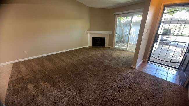 Photo - Charming 1 Bedroom, 1 Bathroom Condo for Rent! Unit 163