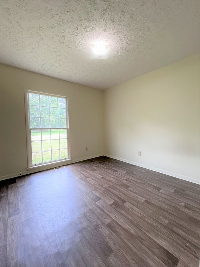 Photo - 11621 Hooper Dr House