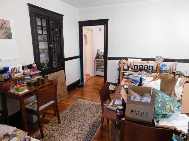 Building Photo - 142 Dudley St Unit 2 Rental