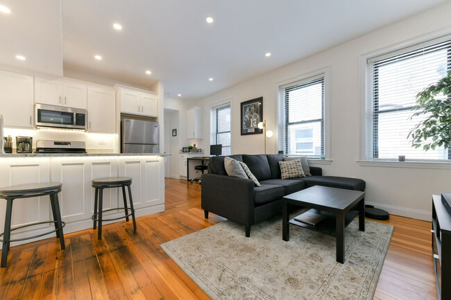 Photo - 76 N Margin St Unidad 6 Rental