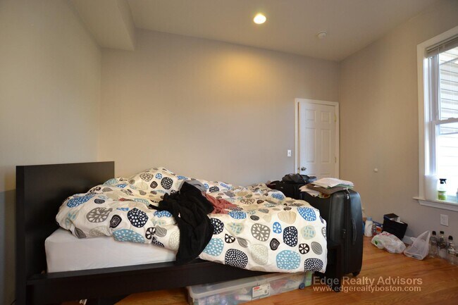 Photo - 45 Allston St Unidad 1