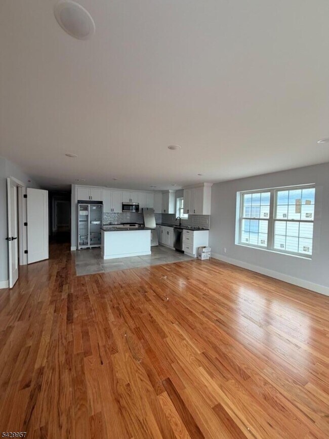Photo - 129 Mt Pleasant Ave Unidad 3
