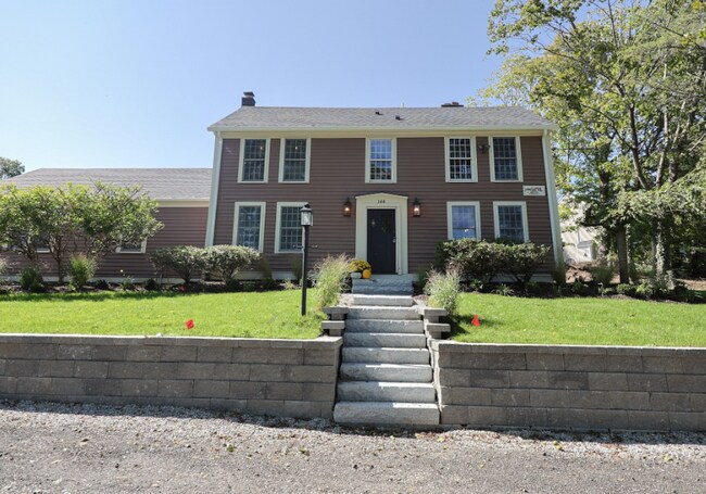 Building Photo - 144 Old Connecticut Path