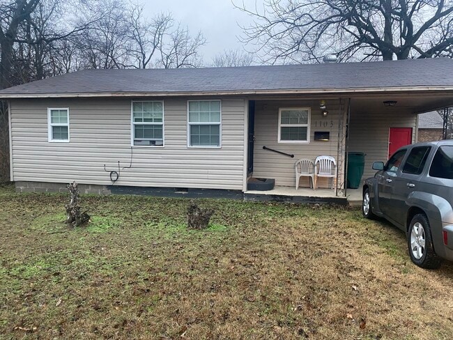 Photo - 1103 S Lilly St