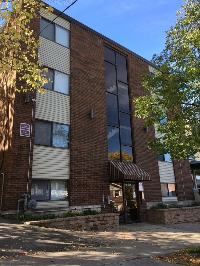 Photo - 22 N Hancock St