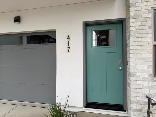 Photo - Loft home in downtown Woodland with SOLAR!!