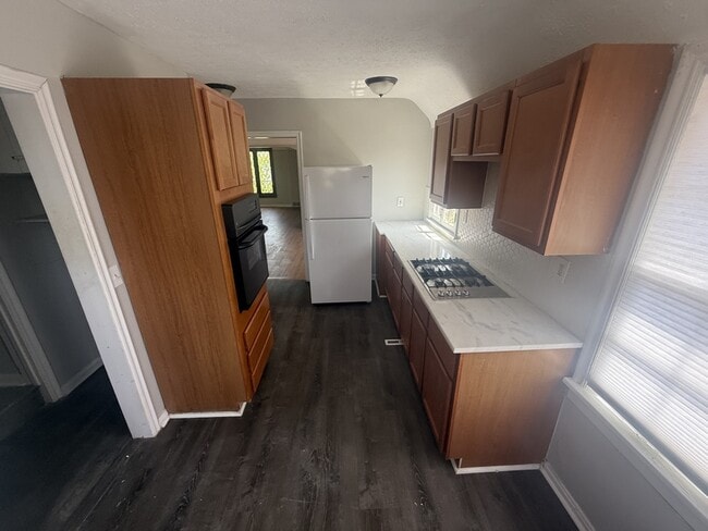 Photo - 3718 Gridley Rd