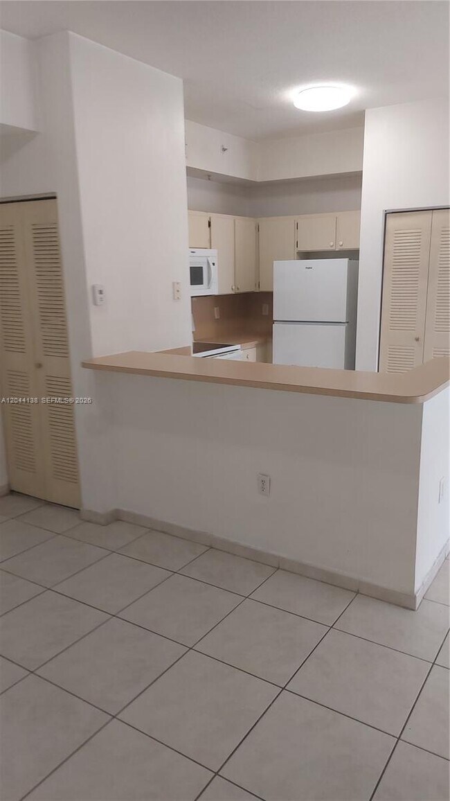 Photo - 7290 NW 114th Ave Unidad 206-7