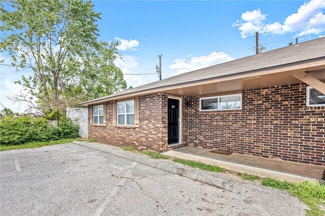 Photo - 1715 W Olrich St