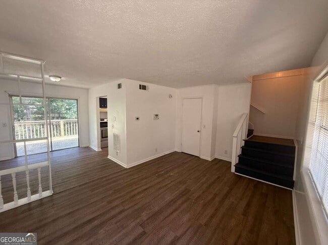 Photo - 1071 Laurel Ln NW