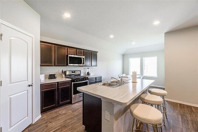 Photo - 5126 Morava Ln
