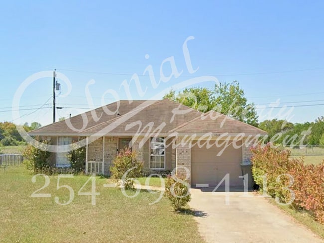Building Photo - AVAILABLE NOW!