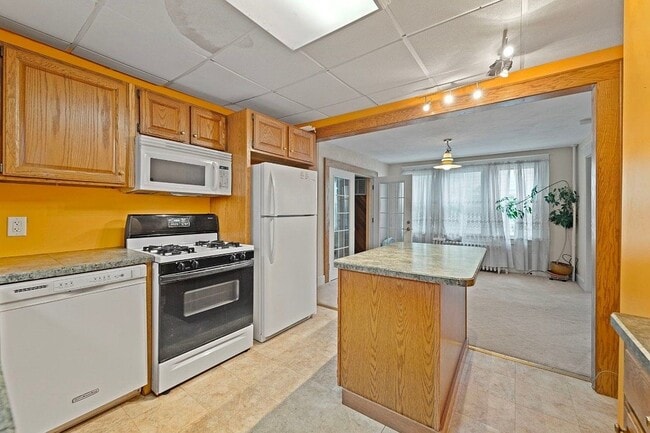 Photo - 201 Ackley Ave Casa