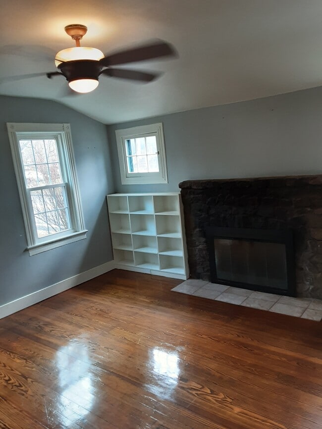 Photo - 8 Hillside Ave