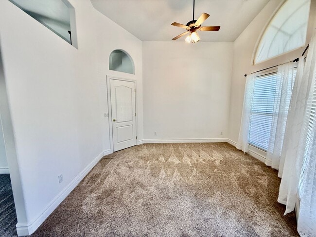 Building Photo - 4-BR Home in Shadow Mountain @ Green Valley