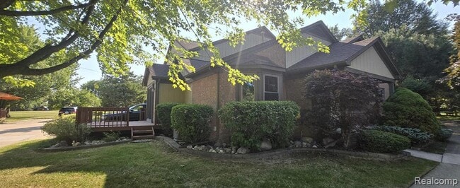 Photo - 364 Meadow Bridge Dr