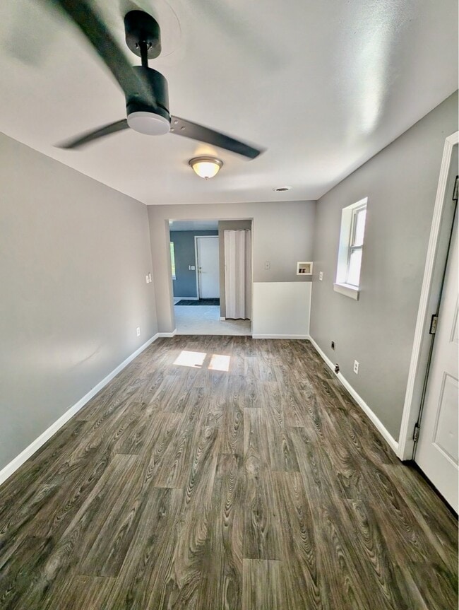 Photo - 3909 W Kearsley St