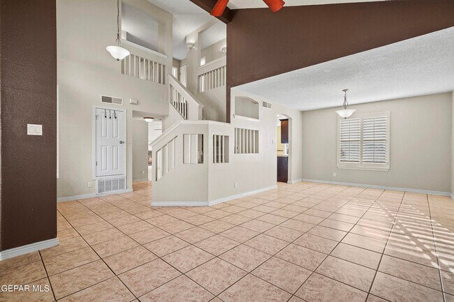 Photo - 409 Emerald Bluff Dr