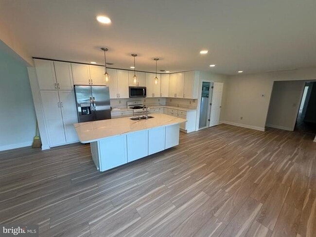 109 Yewell Rd