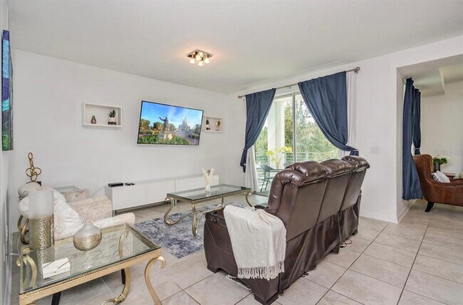 Photo - 4751 Clock Tower Dr Unit 203