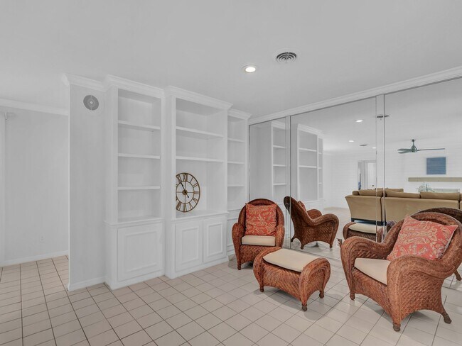 Photo - 1425 Treasure Cove Ln