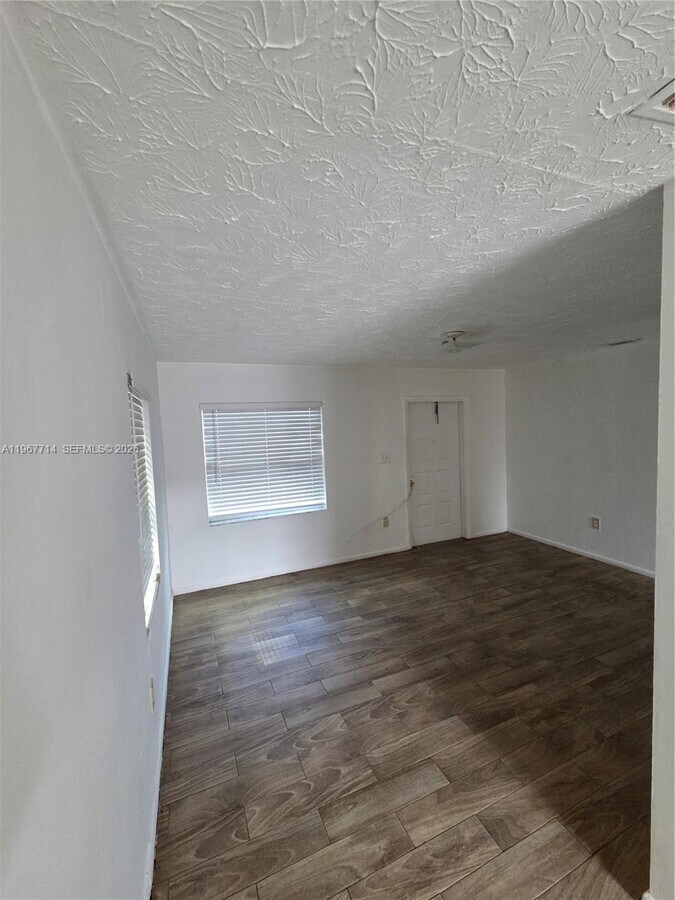 Photo - 503 N 25th St Unidad 1