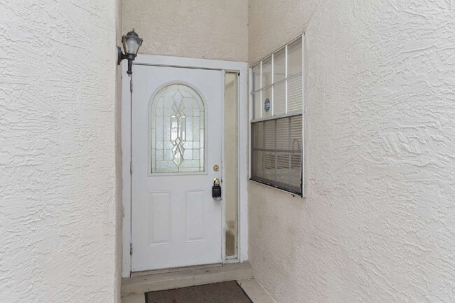 Photo - This 3/2 Beautiful Villa-Style Condo on Desirable Coverplace Community of Palm Harbor!