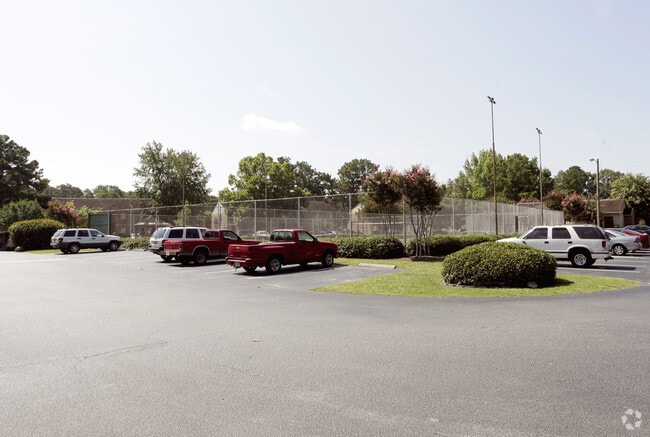 Ridgewood Apartments
