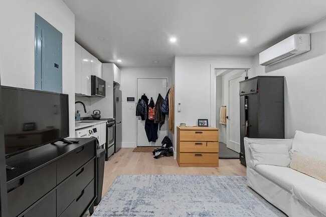 Photo - 241 W 75th St Unit 1