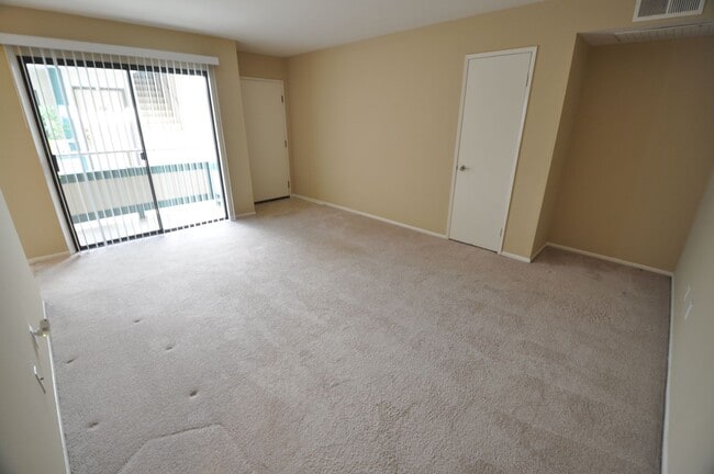 Photo - 6122 Colfax Ave Unidad 205